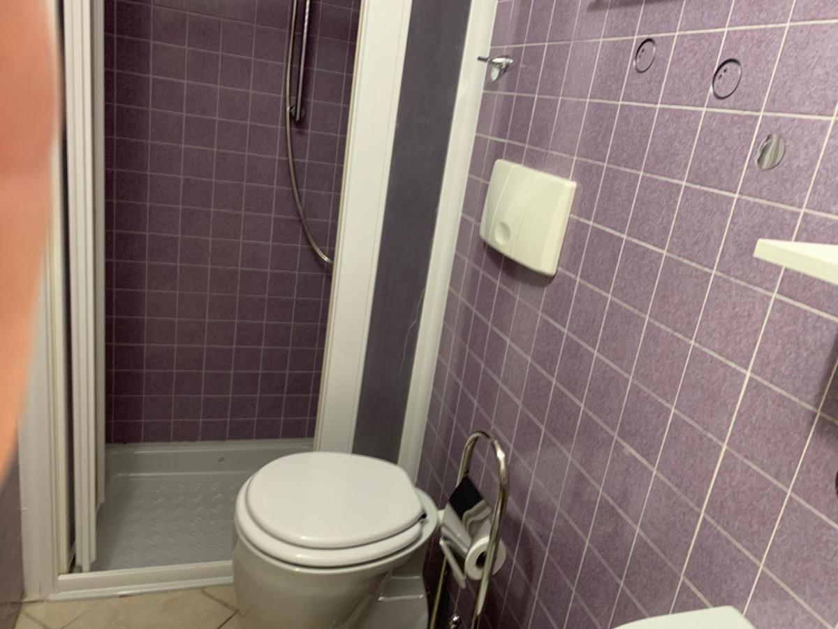 Casa Tangerina Apartment เปซาโร ภายนอก รูปภาพ