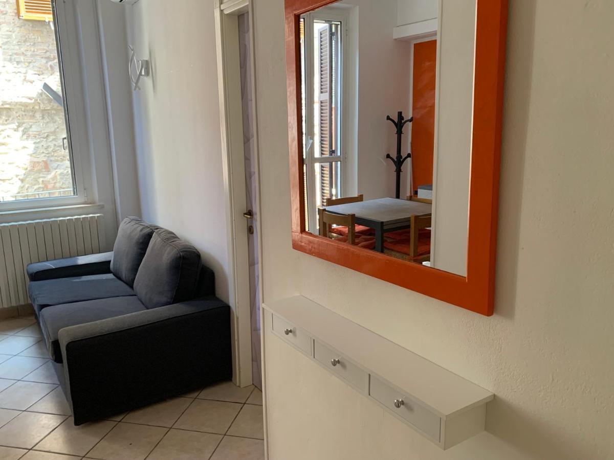 Casa Tangerina Apartment เปซาโร ภายนอก รูปภาพ