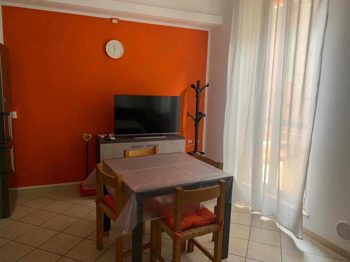Casa Tangerina Apartment เปซาโร ภายนอก รูปภาพ